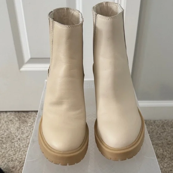 Dolce Vita Cream Ankle Boots - Picture 1 of 3